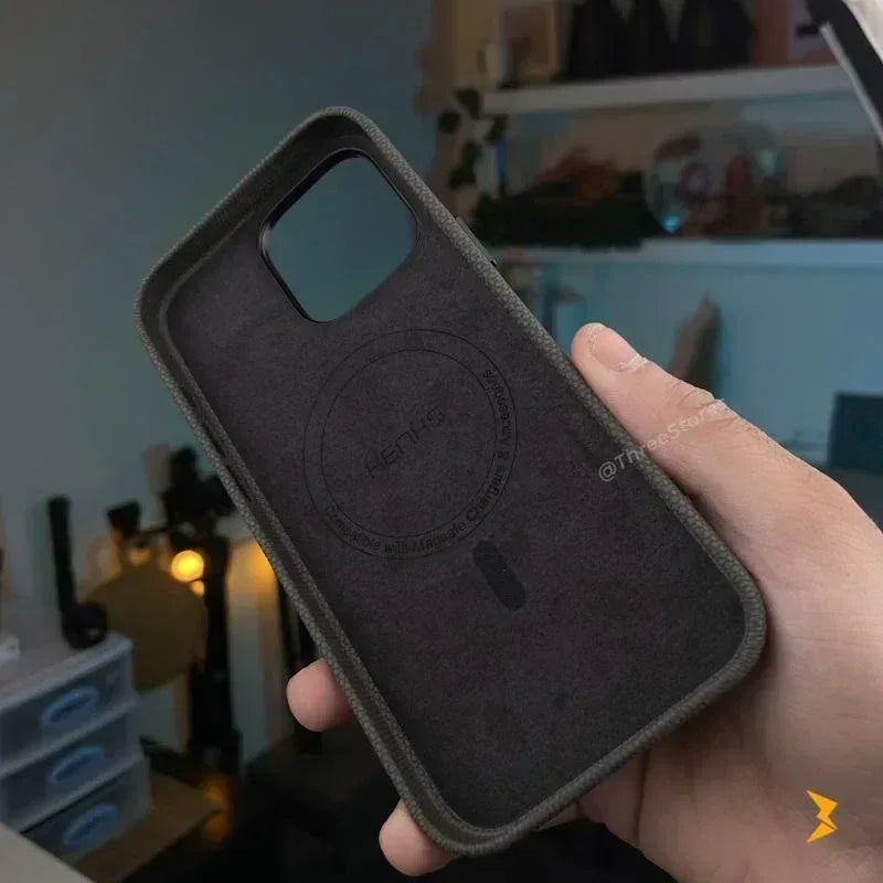 Henks Reptile Skin Case iPhone 15 Pro Max - Three