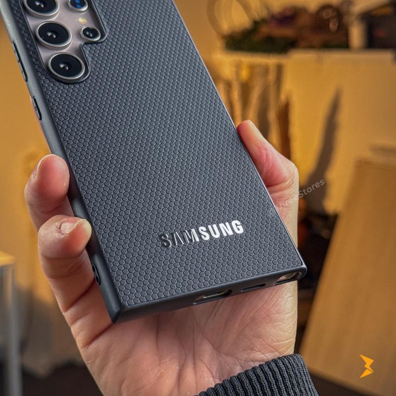 Hexa Dots Case Samsung S24 Ultra - Three