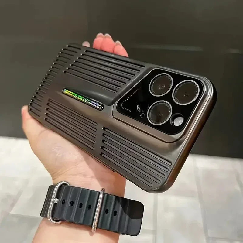 Hollow Back Cooling Case iPhone 16 - Three