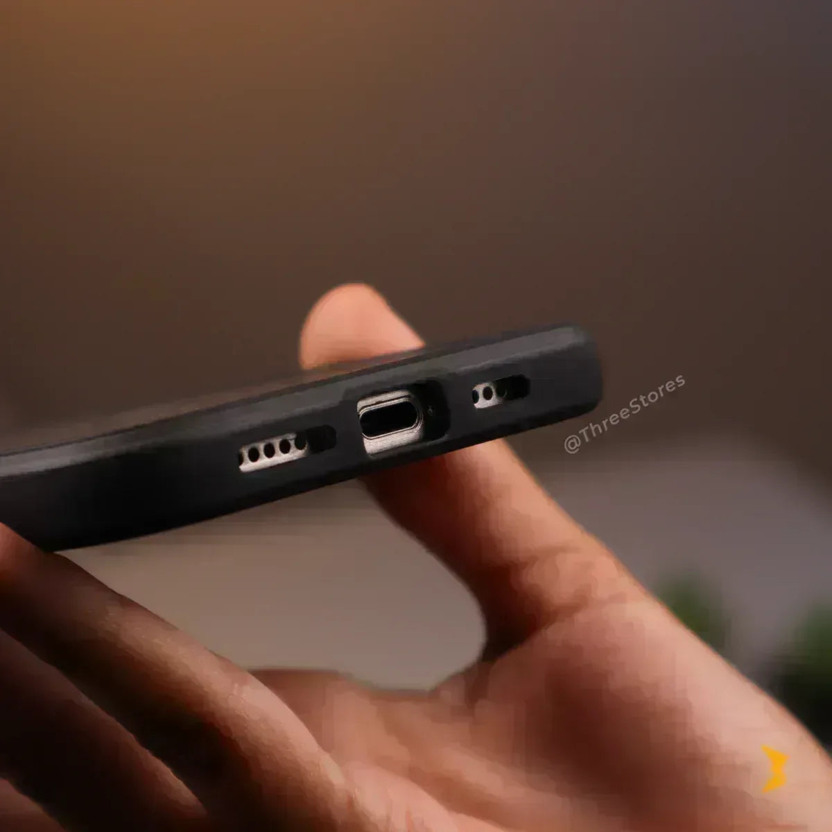 Hush Dark Magsafe Case iPhone 16 Pro Max - Three