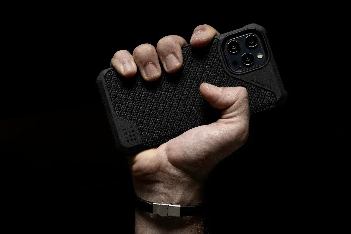 UAG Metropolis Textured Case iPhone 12 / 12 Pro - Three