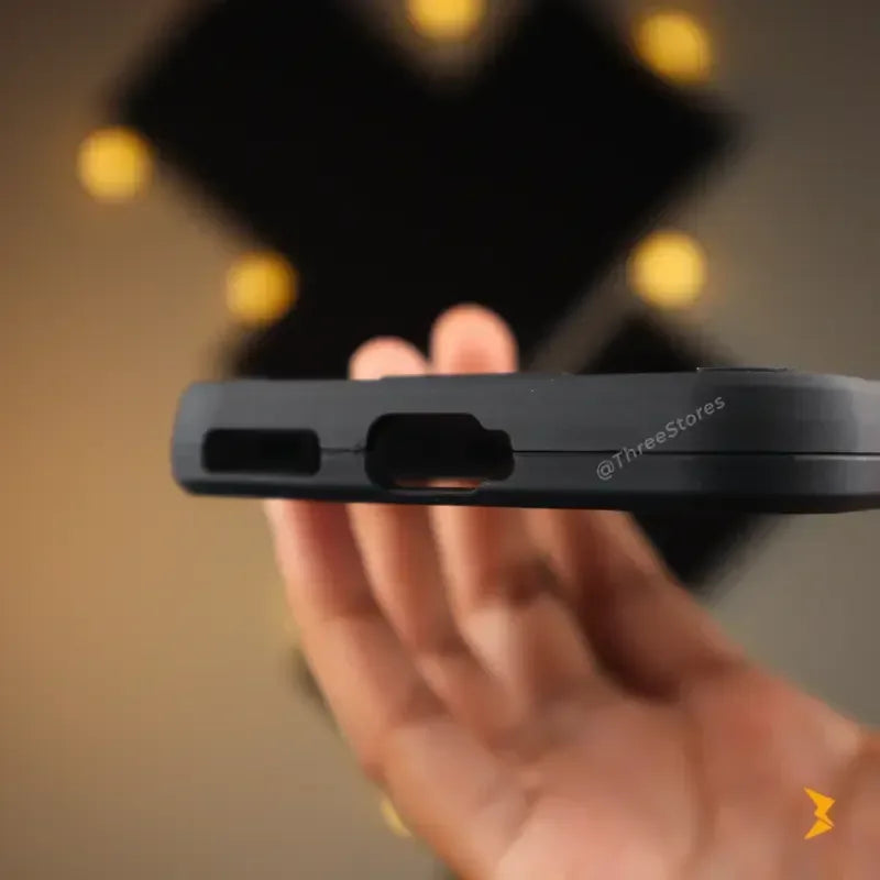 Iron Armor Stand Case Honor 400 - Three