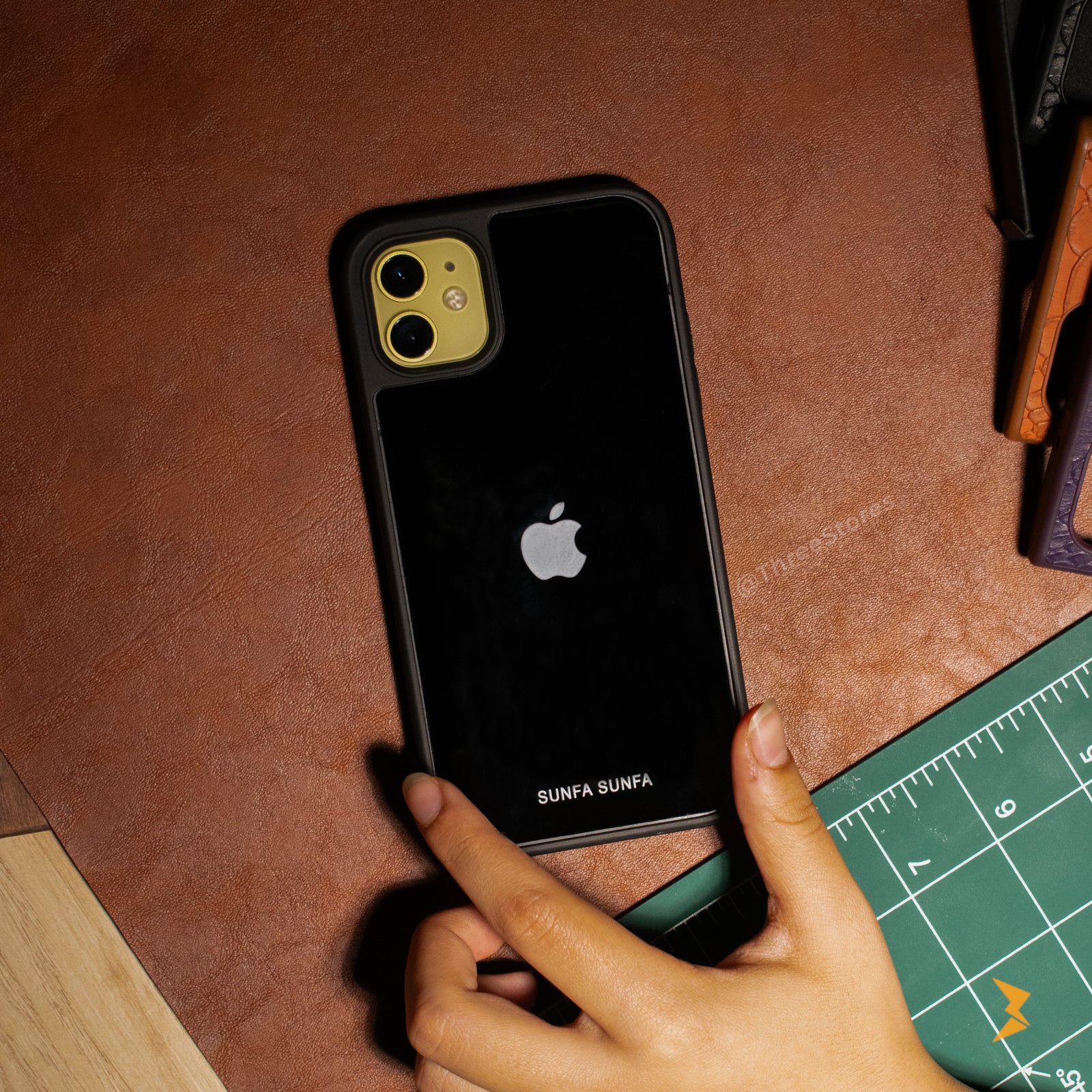 Jet Black Glossy Case iPhone 11