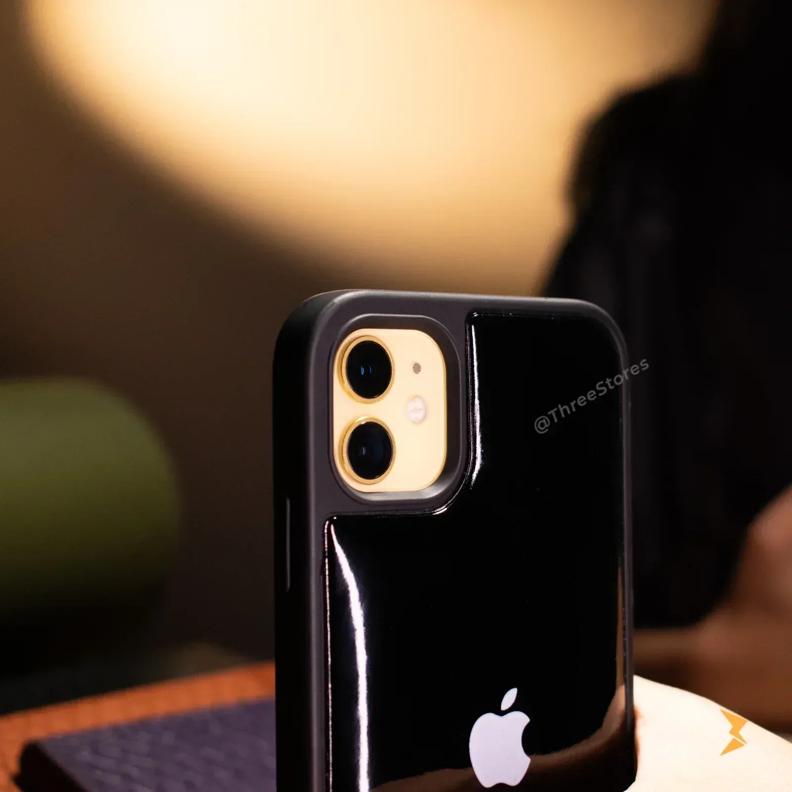 Jet Black Glossy Case iPhone 11 - Three