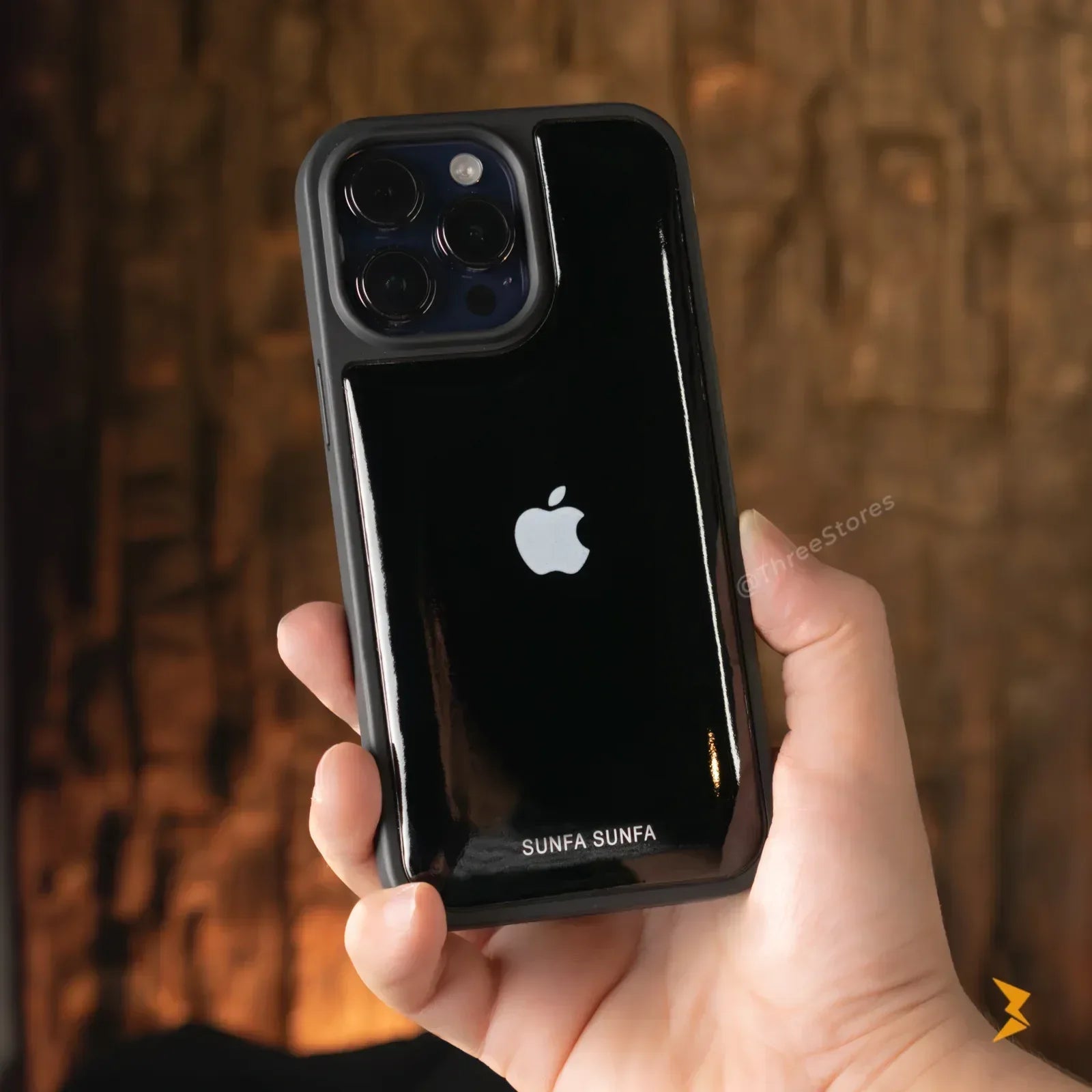 Jet Black Glossy Case iPhone 15 Pro - Three
