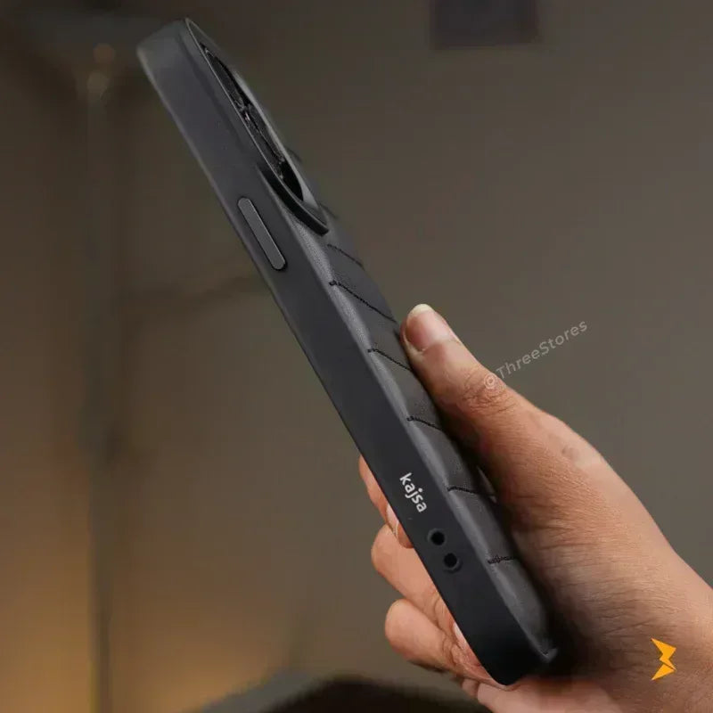 Kajsa Bump Leather Case iPhone 15 Pro Max - Three