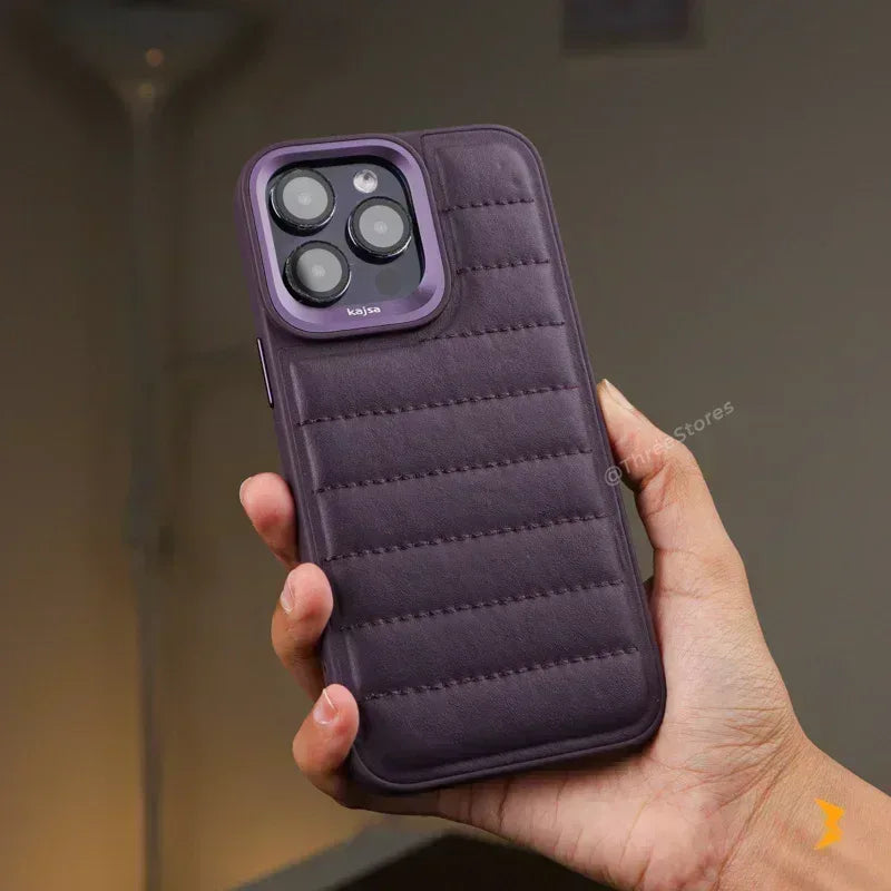 Kajsa Bump Leather Case iPhone 15 Pro Max - Three