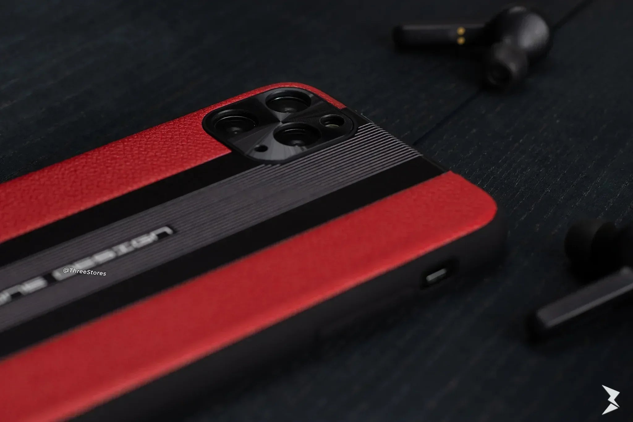 KeepHone Posche Camera Protection Case iPhone 11 Pro Max - Three