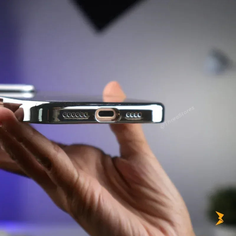 Keeper Stand Camera Protection Case iPhone 16 Pro Max - Three