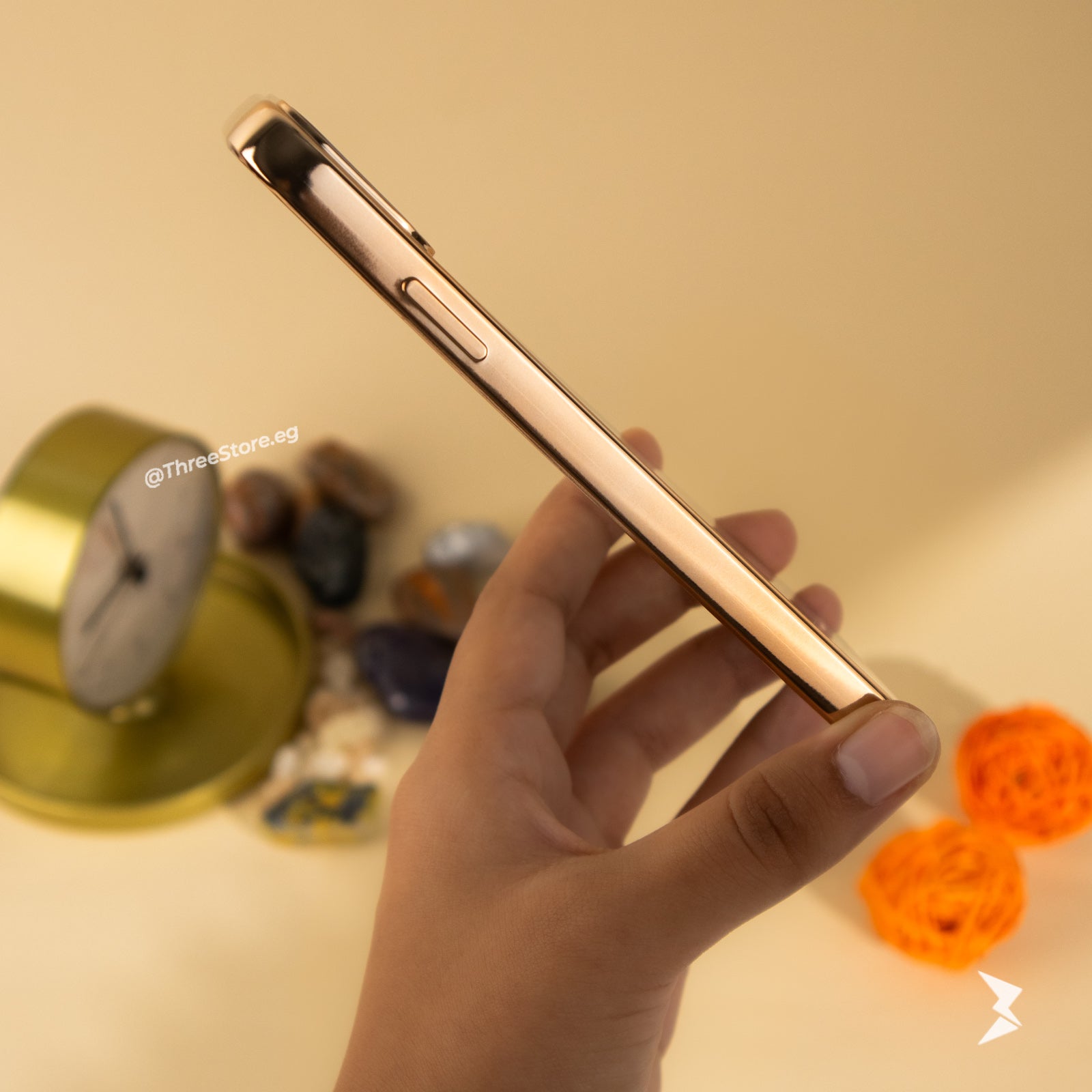جراب iPhone XR ب Camera Protection لتحمي الكاميرا مع مرونه عاليه للجراب.