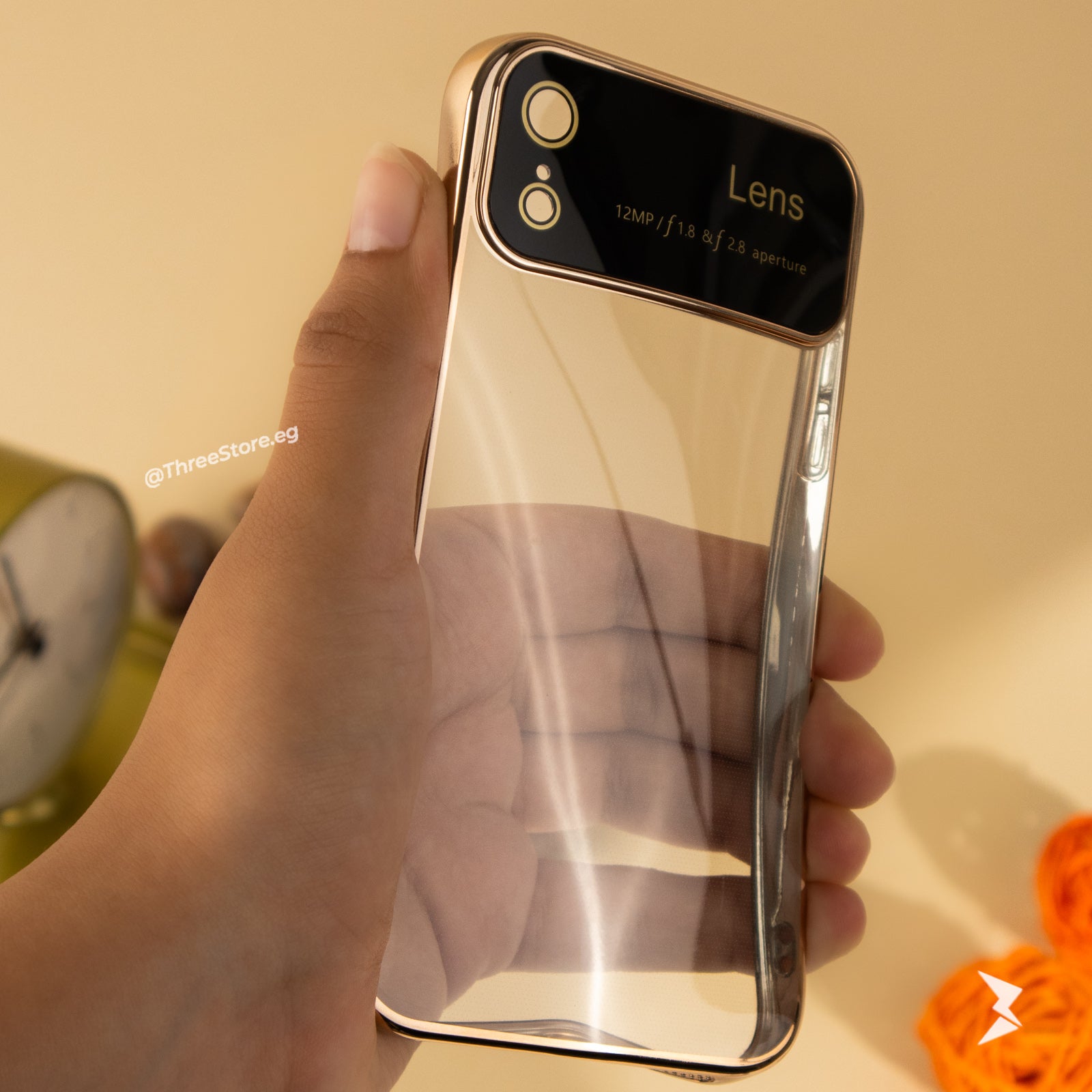 جراب iPhone XR ب Camera Protection لتحمي الكاميرا مع مرونه عاليه للجراب.
