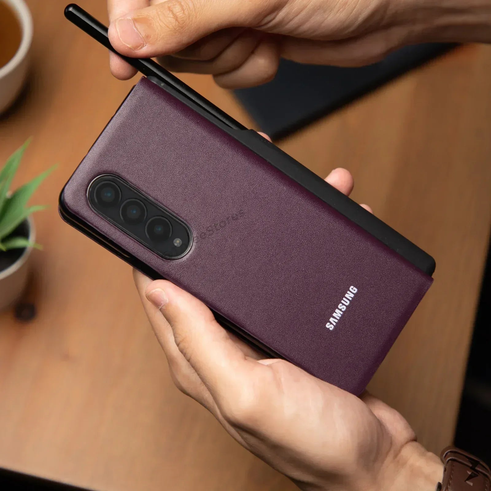 Side Spen 360° Leather Case Samsung Z Fold 3 - Three