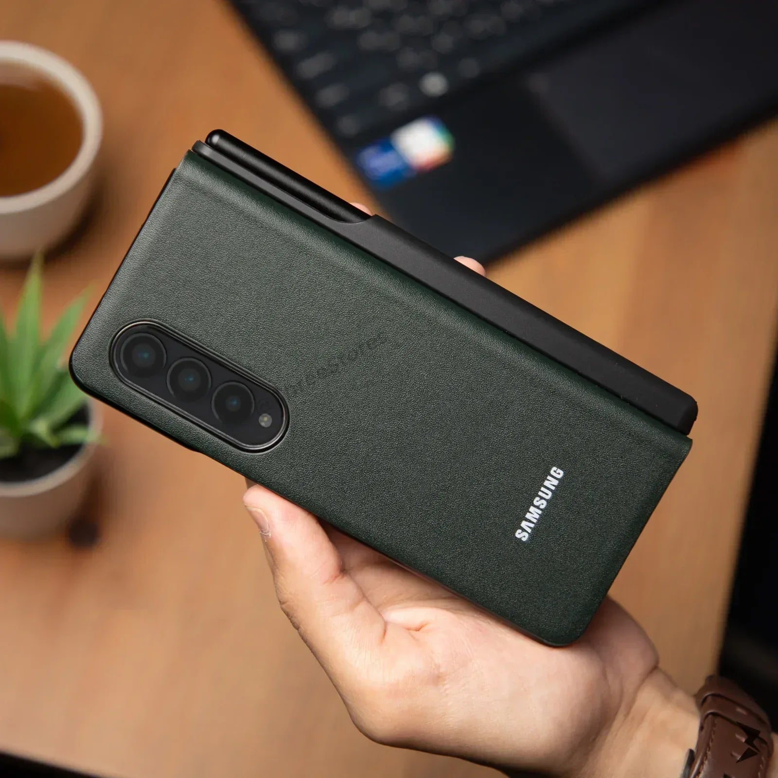 Side Spen 360° Leather Case Samsung Z Fold 3 - Three