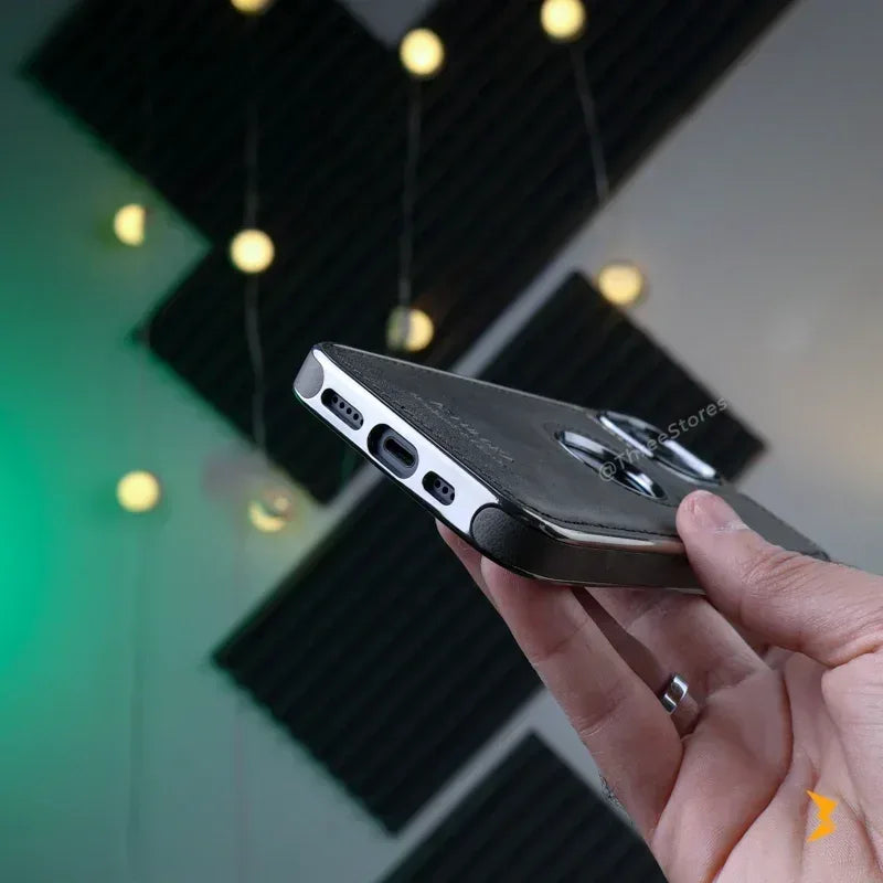 Light Sand Leather Case iPhone 13/14/15 - Three