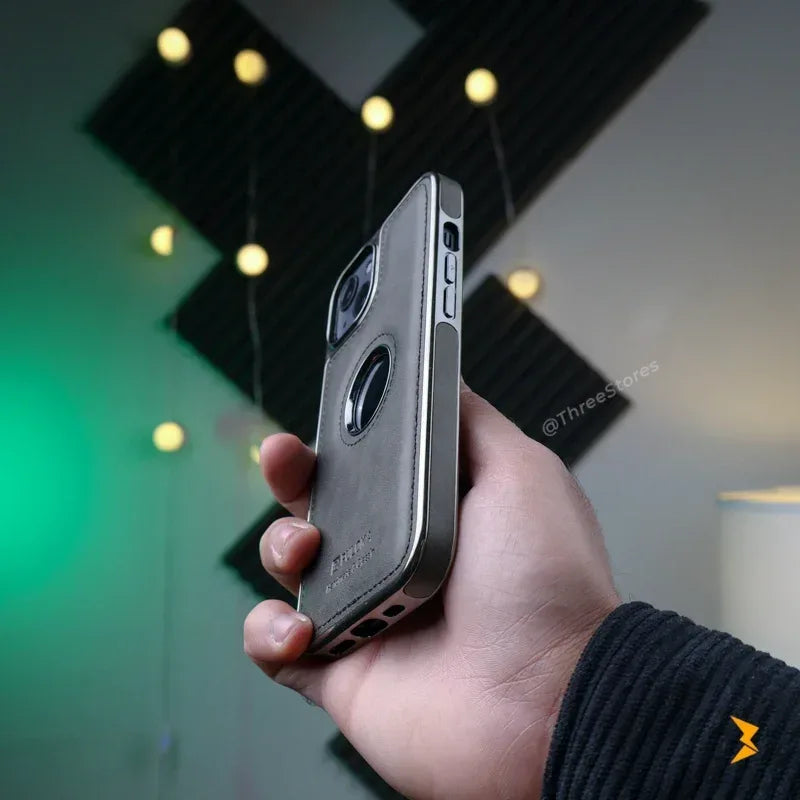 Light Sand Leather Case iPhone 13/14/15 - Three