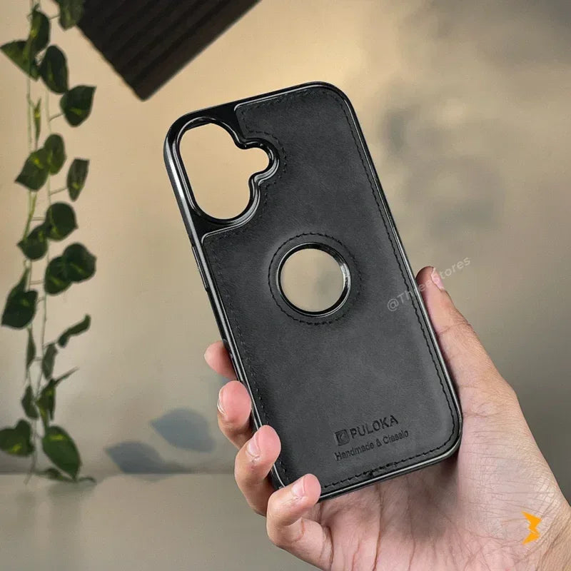 Light Sand Leather Case iPhone 16 - Three