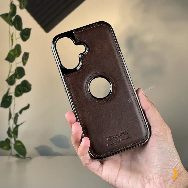 Light Sand Leather Case iPhone 16 - Three