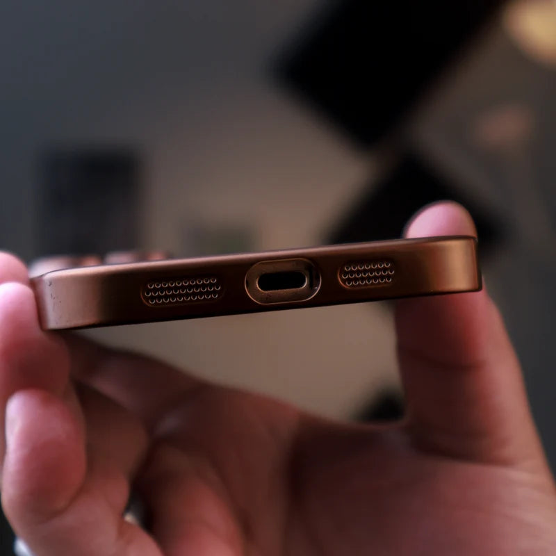 Line Frame Cam Protection Case iPhone 16 Pro Max