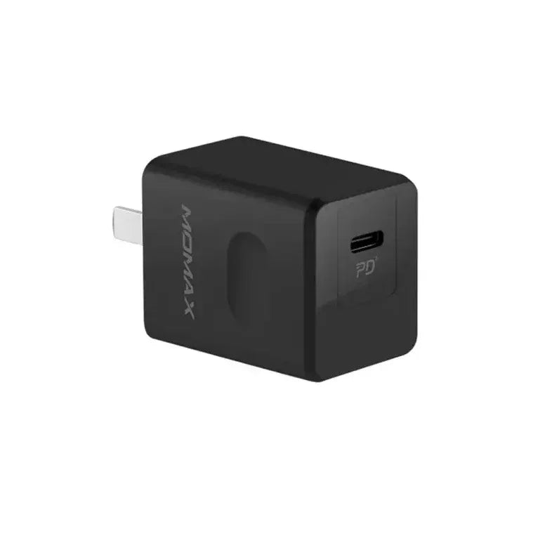 MOMAX One Plug 20W Type C Fast Charger UM15 - Three