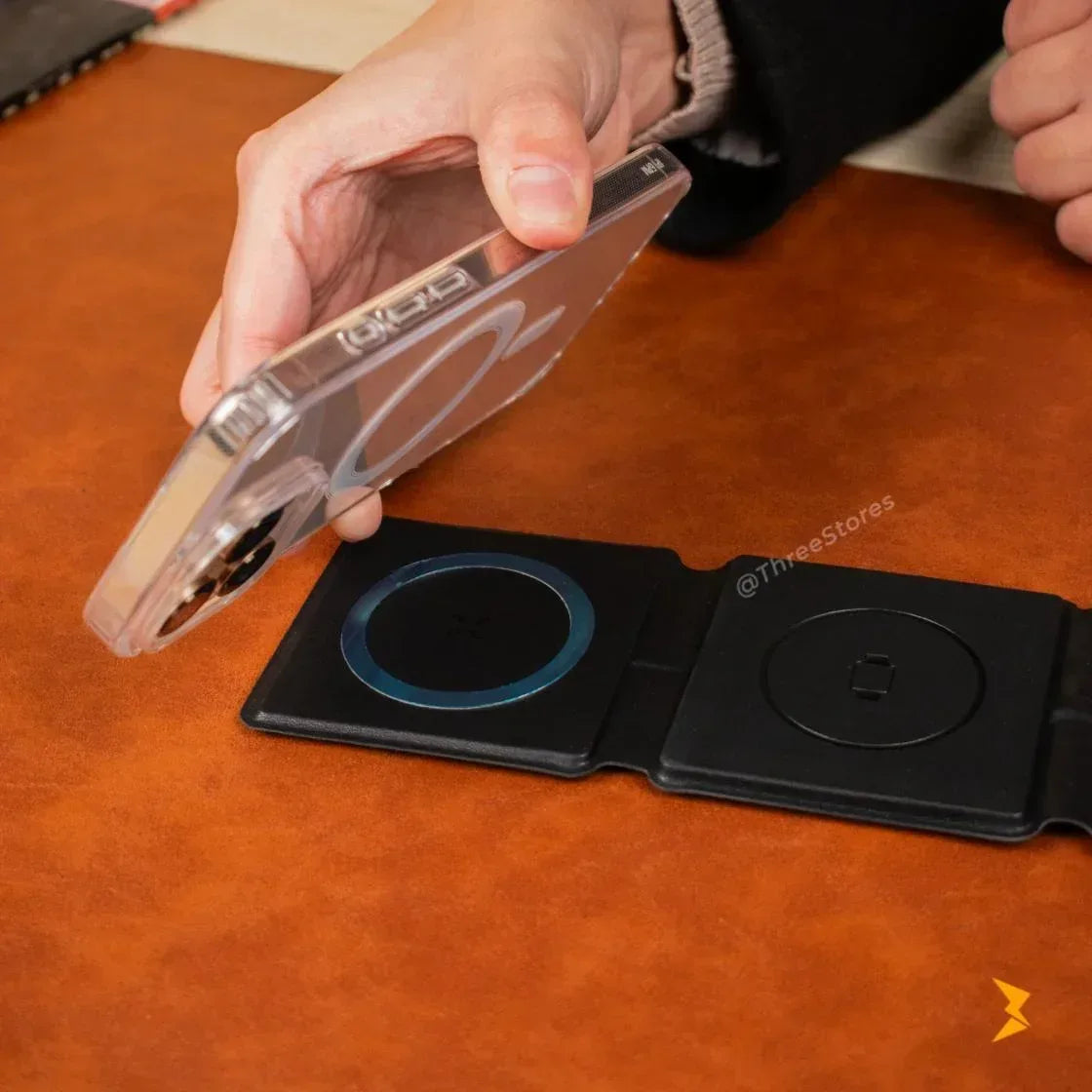 Mag Trifold 3 in 1 Foldable Wireless Charger - Three