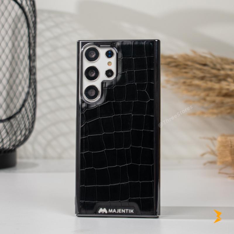 Majentik Rock Leather Case Samsung S22 Ultra