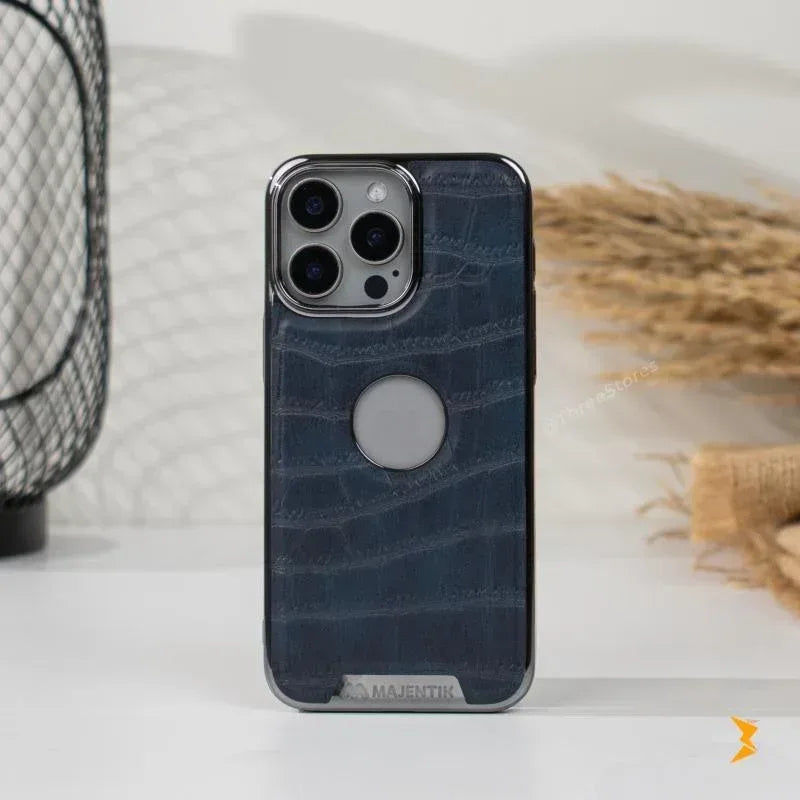 Majentik Rock Leather Case iPhone 14 Pro Max - Three