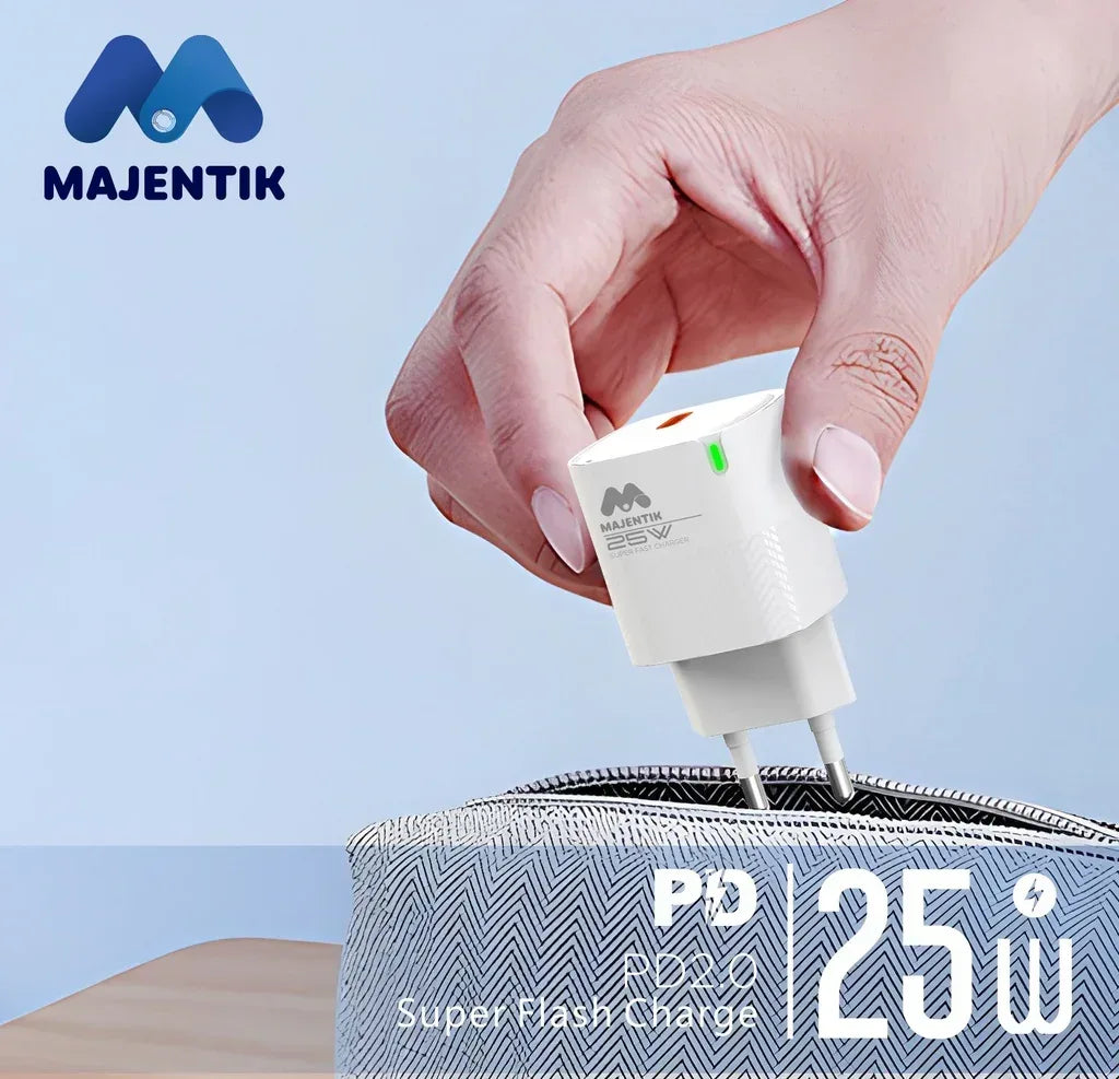 Majentik Fast Charger Adapter USB-C 25W MC-001 - Three