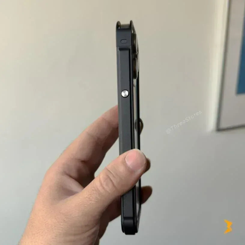 Mecha Aluminium Frame Case iPhone 15 Pro Max - Three