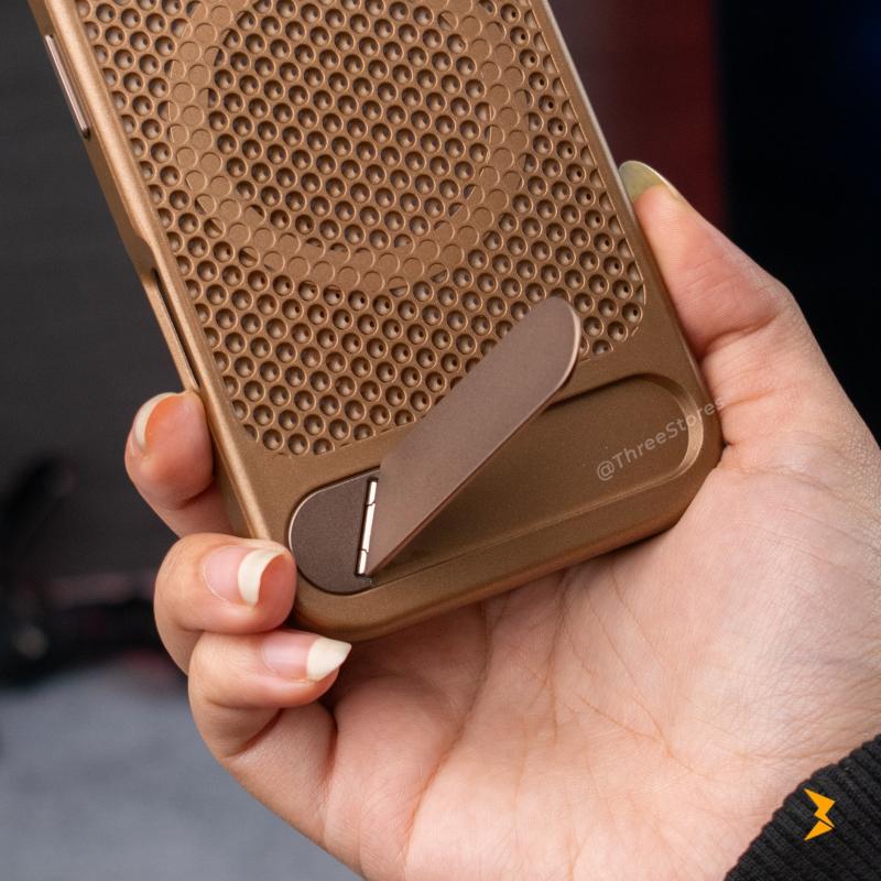 Metal Stand Holder Case iPhone 16