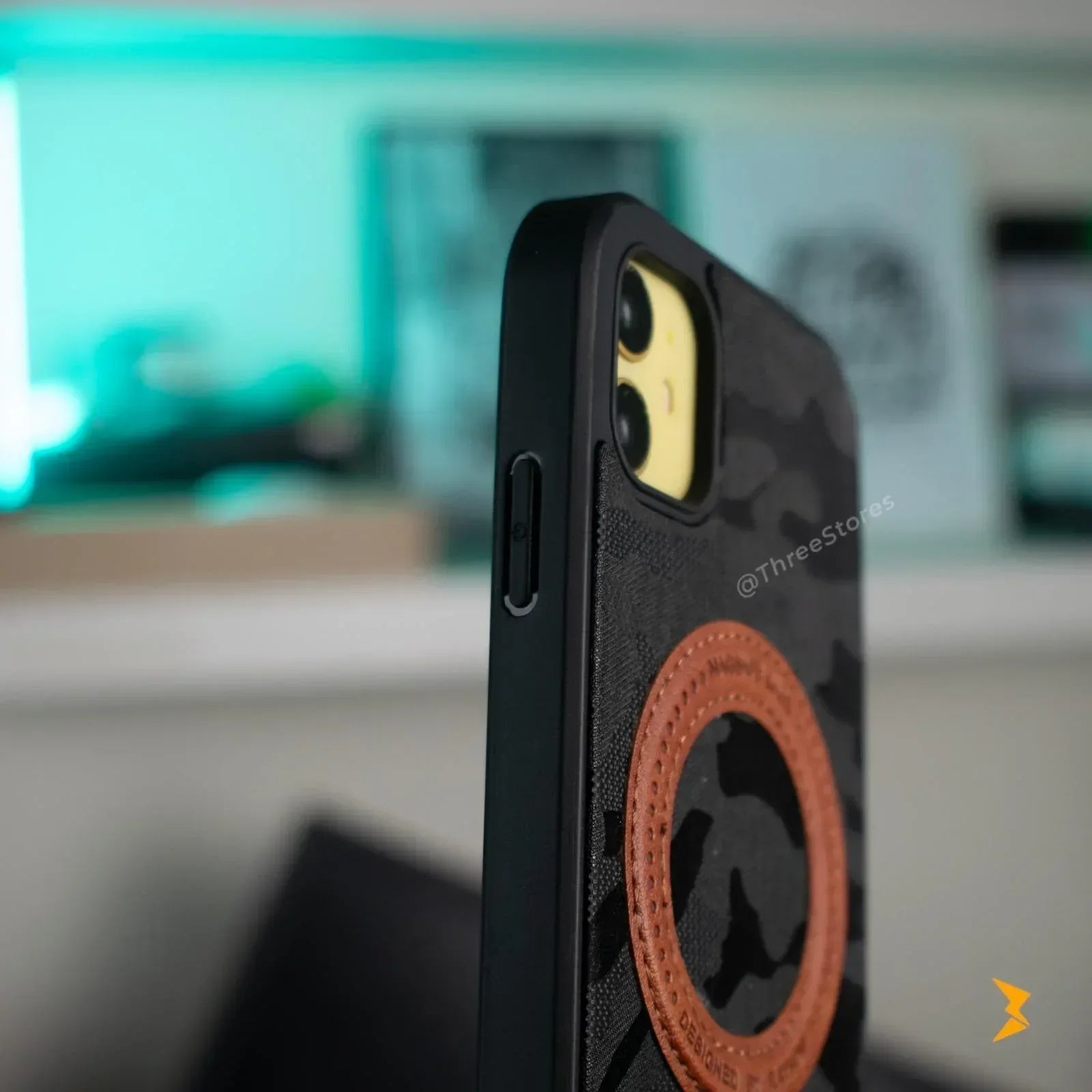 Mirage Magsafe Fabric Case iPhone 11 - Three