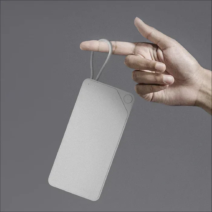 Momax 1-Power X Power Bank 20000mAh With Built-In USB-C Cable IP153 - Three