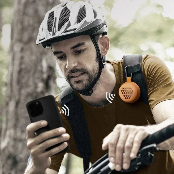 Momax Vibe Go Rugged Magnetic Portable True Wireless Speaker - Three