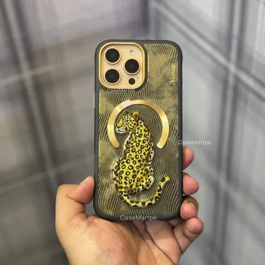 Nimmy Fantasy Animal Case iPhone 16 Pro Max - Three
