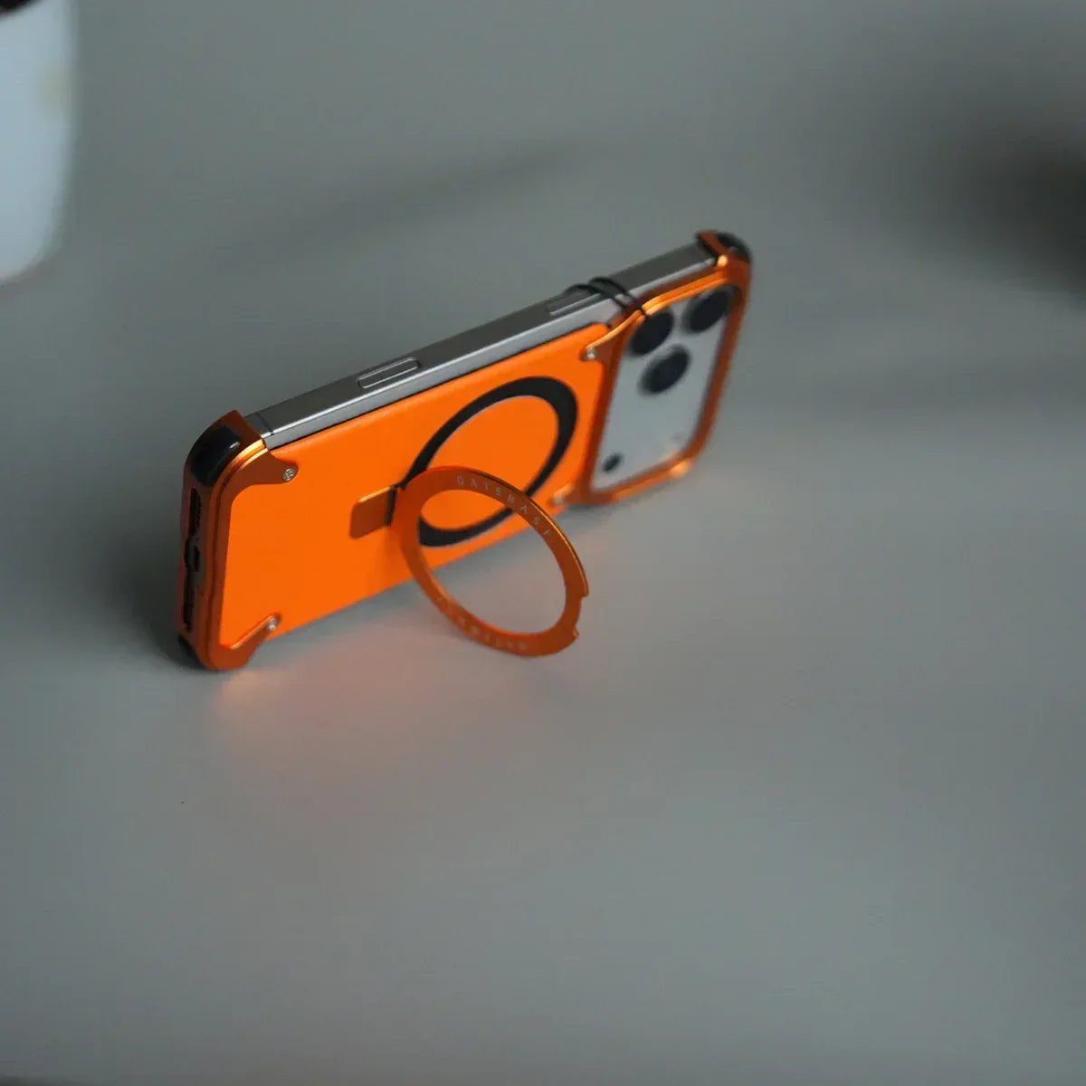 Oatsbasf Rustic Stand Magsafe Case iPhone 17 Pro Max - Three