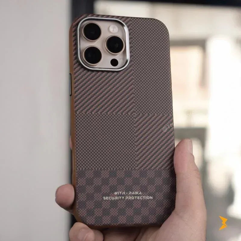 Paika Carbon Fiber Case iPhone 16 Pro Max - Three
