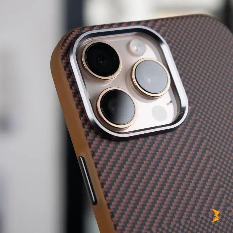 Paika Carbon Fiber Case iPhone 16 Pro Max - Three