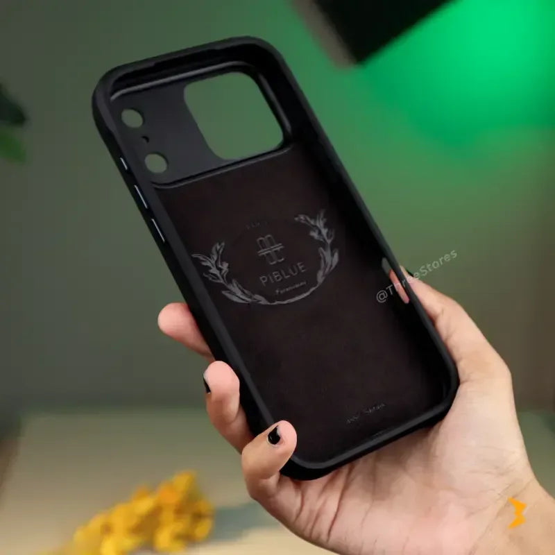 Piblue Paris Magsafe Case iPhone 17 Pro Max - Three