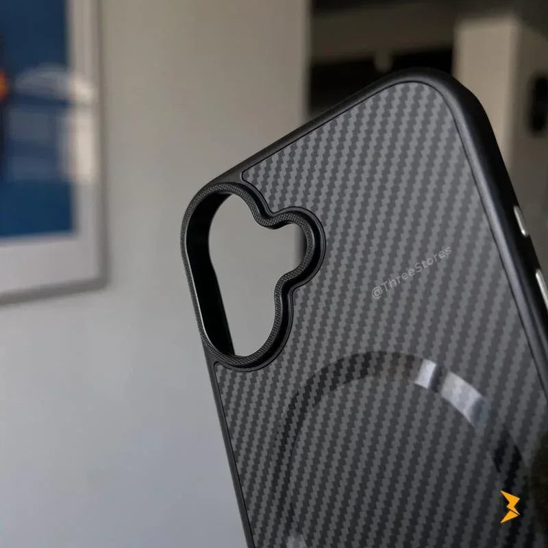 Plating Frame Carbon Magsafe Case iPhone 16 - Three
