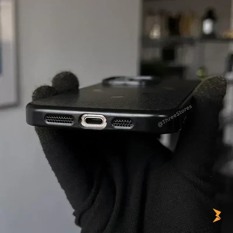 Plating Frame Carbon Magsafe Case iPhone 16 Pro Max - Three