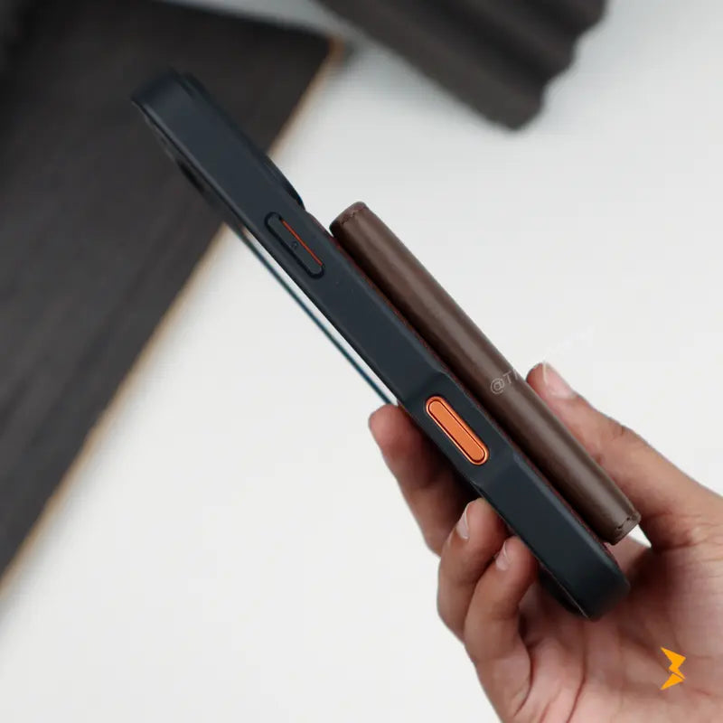 Puloka Detachable Card Clip Case iPhone 17 Pro Max