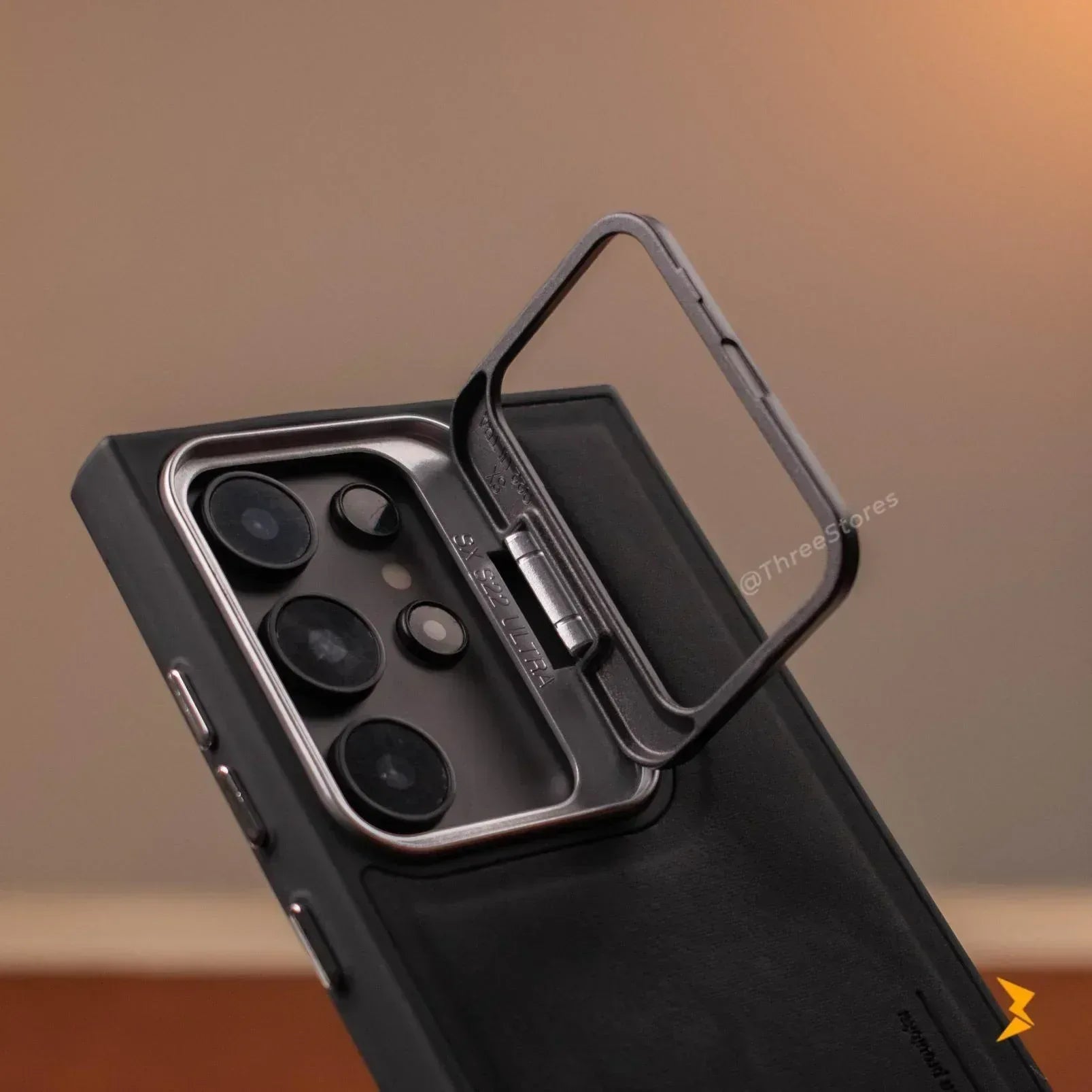 Puloka KickSnap Leather Case Samsung S25 Ultra - Three