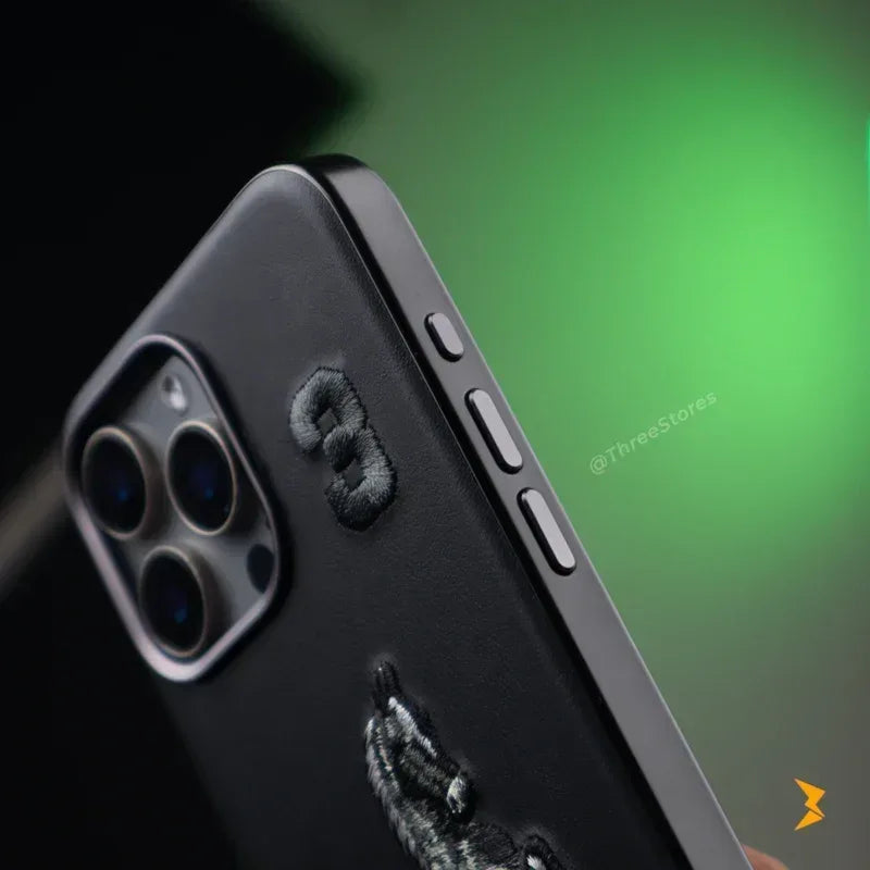 Puloka Loshad Anti Scratch Leather Case iPhone 15 Pro Max - Three