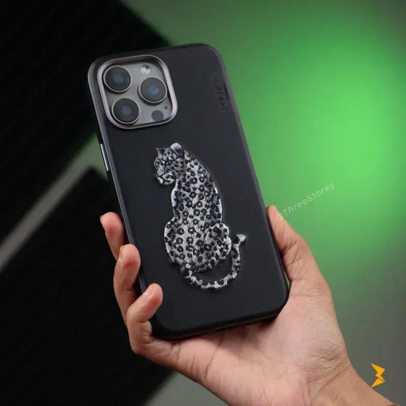 Puloka Loshad Anti Scratch Leather Case iPhone 15 Pro Max - Three