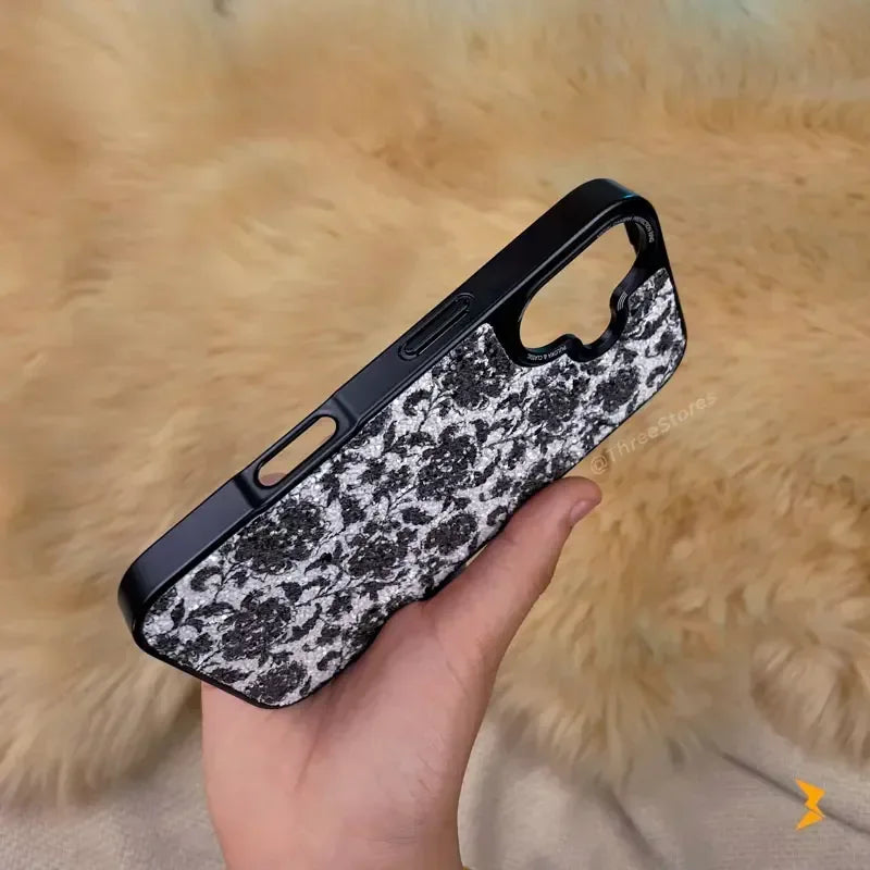 Puloka Resplendent Case iPhone 16 - Three