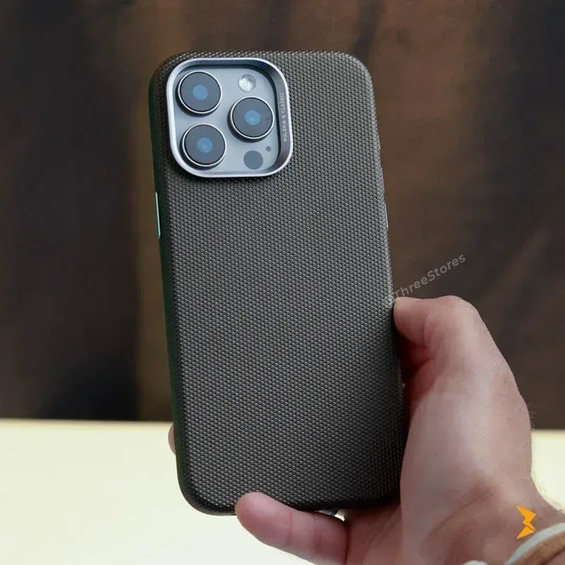 Puloka Round Case iPhone 15 Pro Max - Three