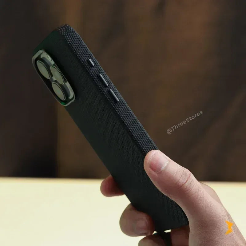 Puloka Round Case iPhone 16 Pro Max - Three