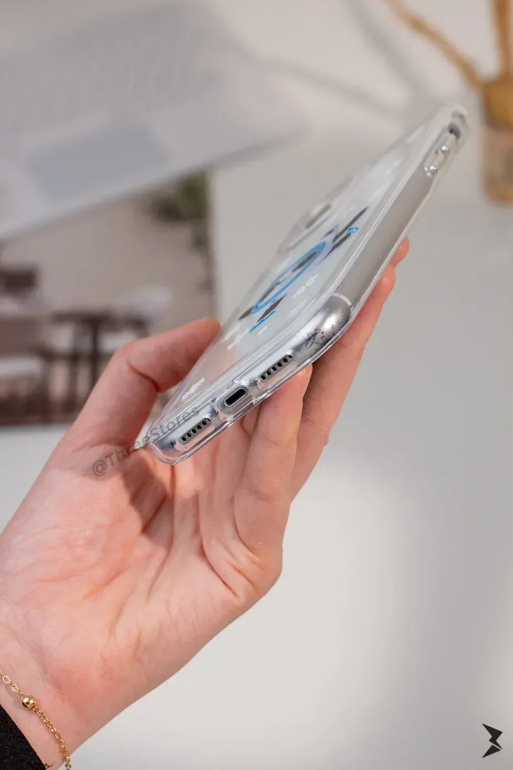 Q Series Cool Case iPhone 11 - Three