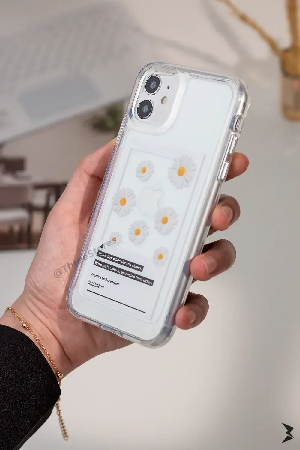 Q Series Cool Case iPhone 11 - Three