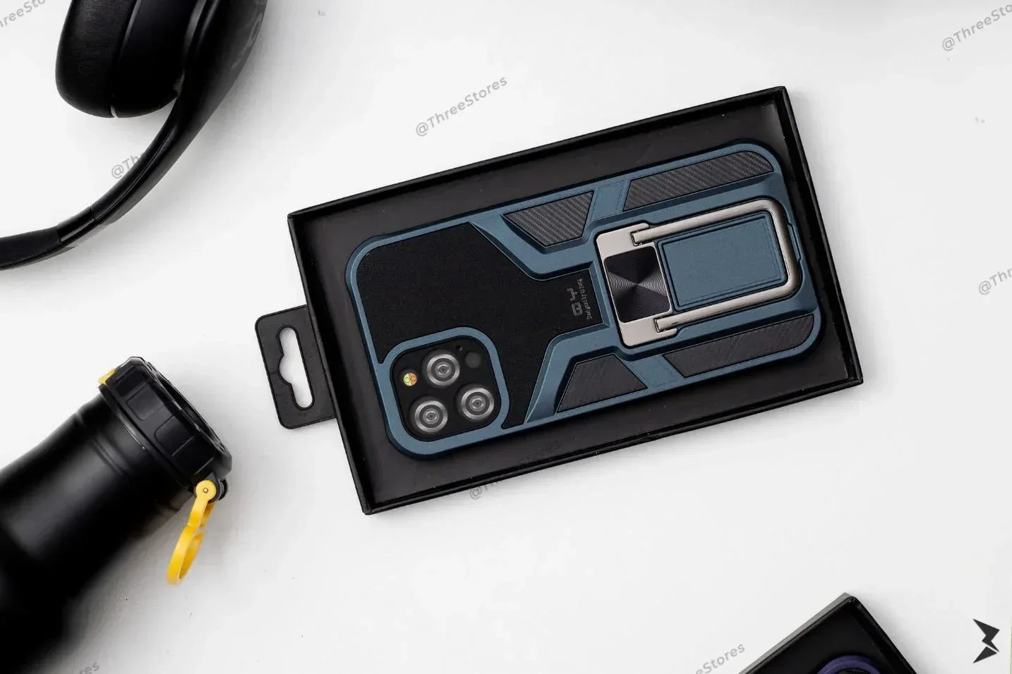 QY Stand Protector Case iPhone 12 Pro - Three