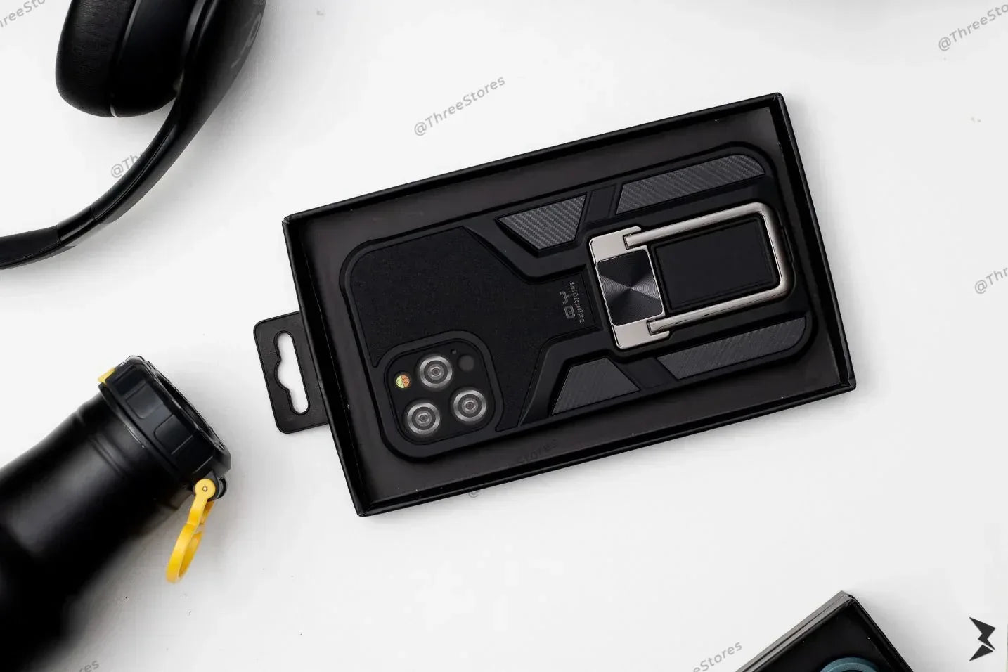 QY Stand Protector Case iPhone 12 Pro - Three